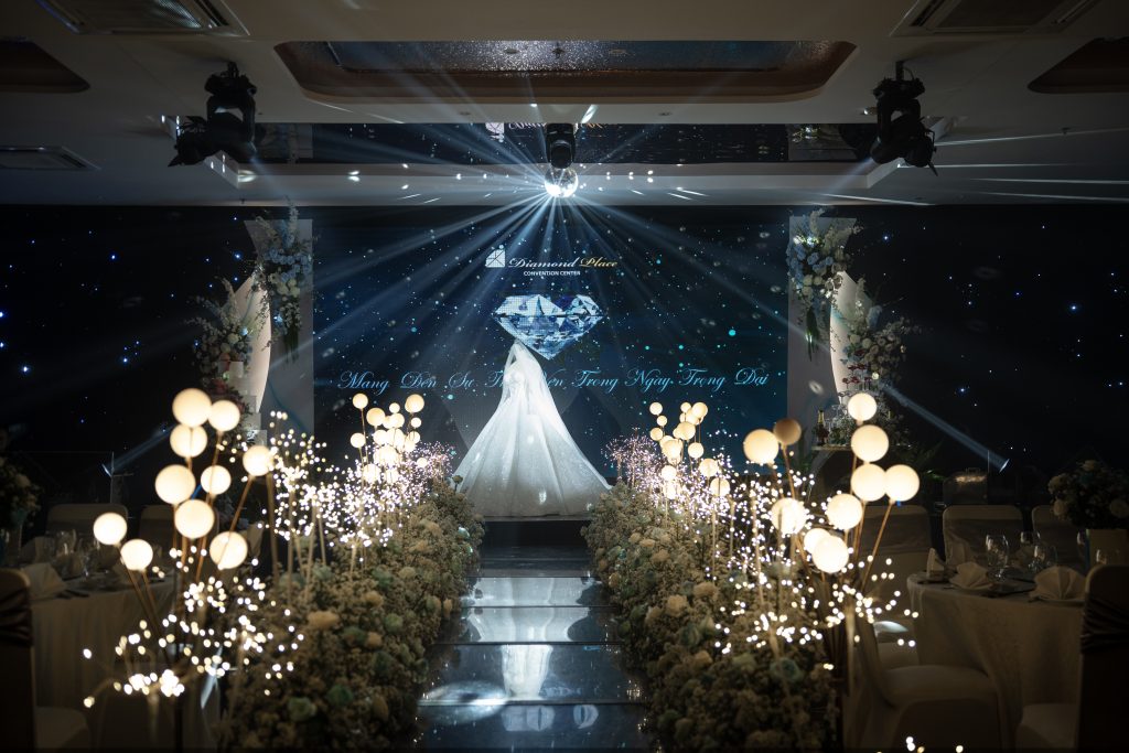 Trang trí cưới Mộc Lam mộc mạc, hiện đại