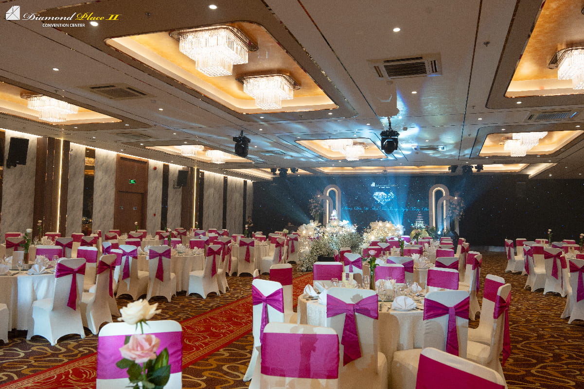 SẢNH TIỆC sanh-tiec-cuoi