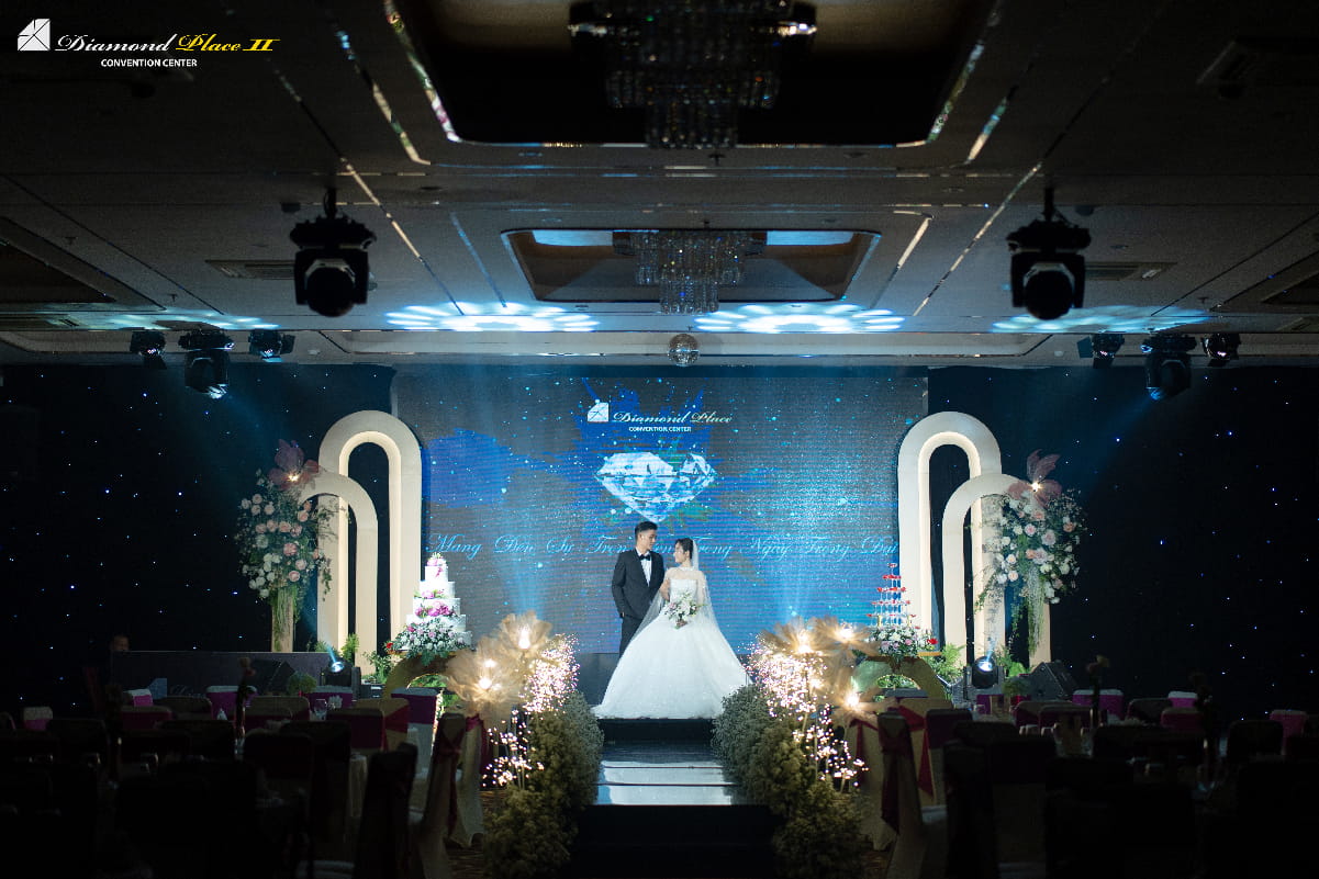 SẢNH TIỆC sanh-tiec-cuoi