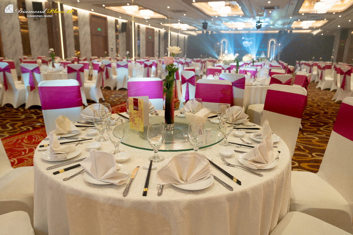 SẢNH TIỆC sanh-tiec-cuoi