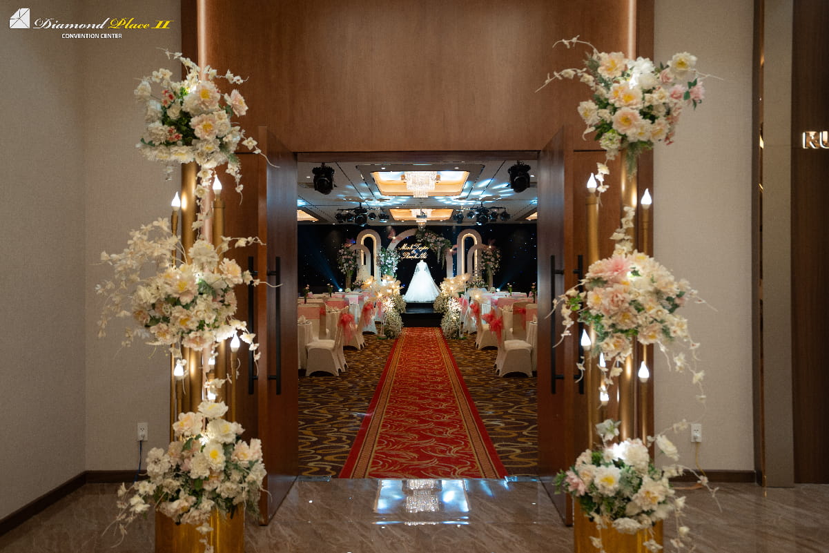 SẢNH TIỆC sanh-tiec-cuoi