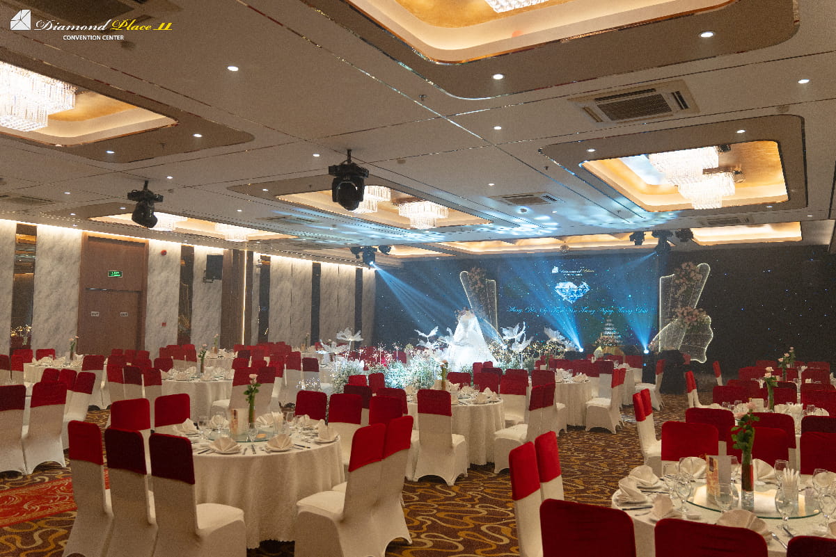 SẢNH TIỆC sanh-tiec-cuoi