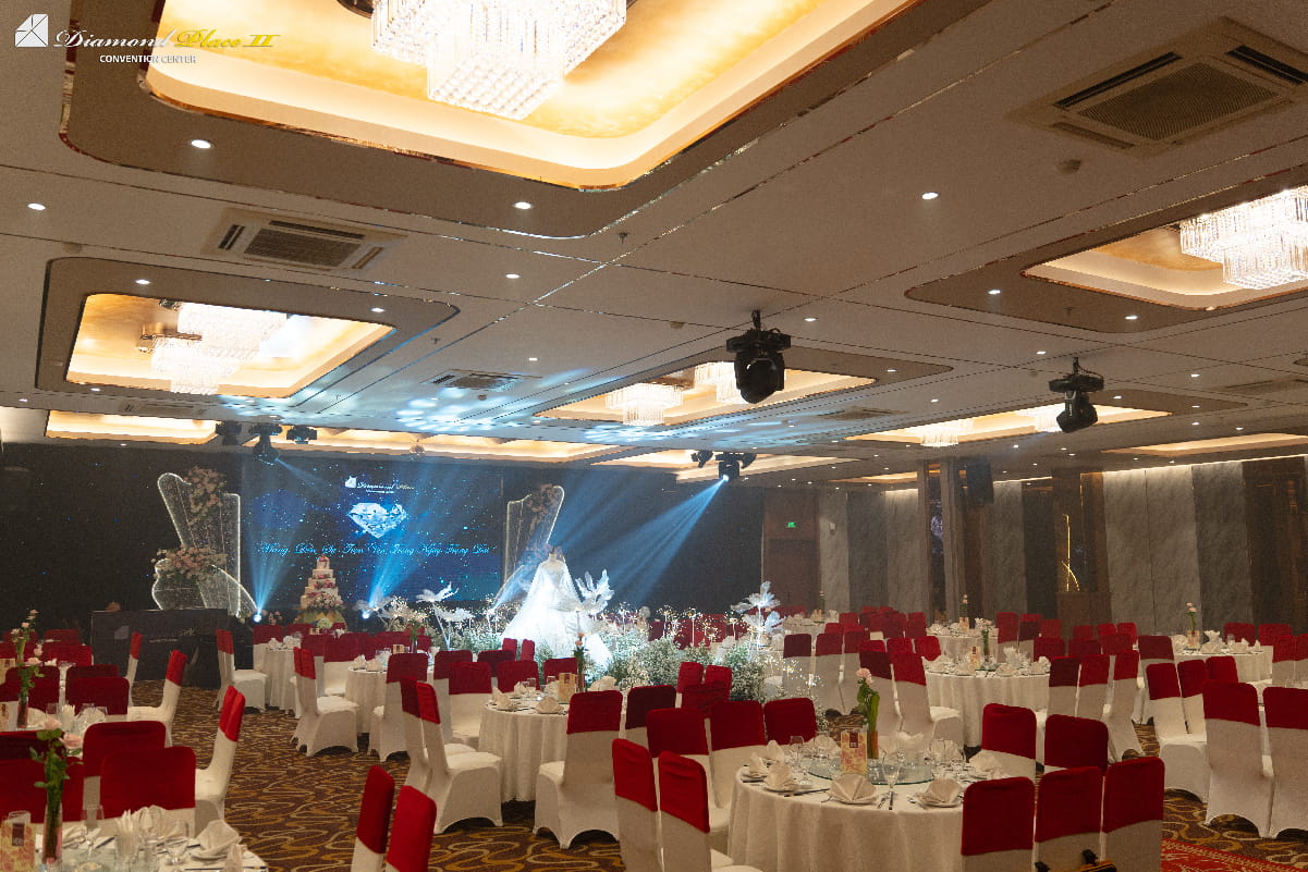 SẢNH TIỆC sanh-tiec-cuoi