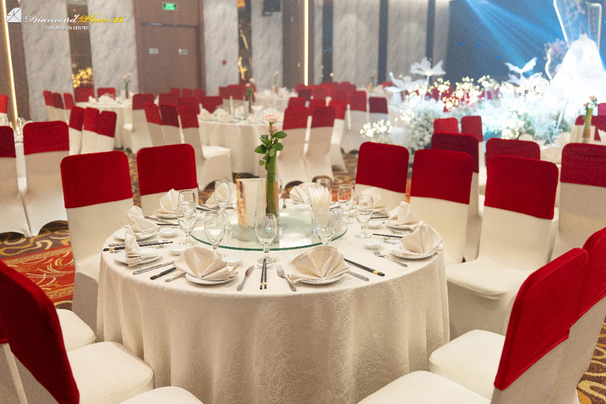 SẢNH TIỆC sanh-tiec-cuoi